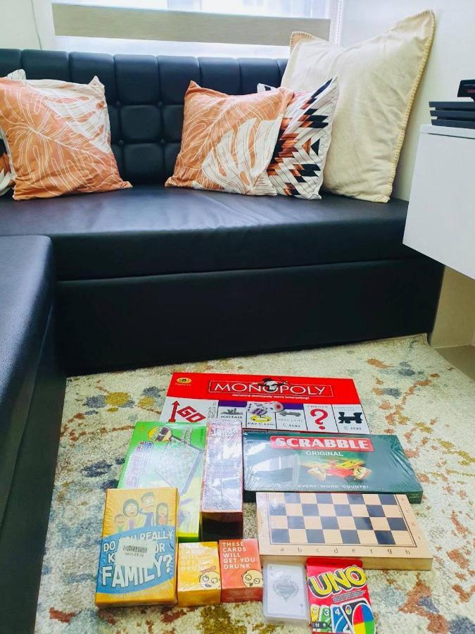 2 Bedroom Condo Vine Residences Quezon City With Pool Wifi Karaoke Board Games Netflix ภายนอก รูปภาพ